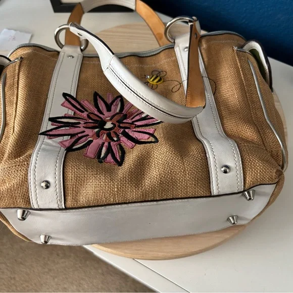 COACH *vintage*Limited Edition Tote Bag & NWT Wallet, bee/flower embroidered - Picture 6 of 17